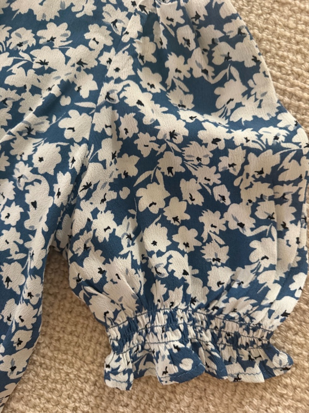 Mango Blue White Floral Wrap Romper Puff Sleeve Faux Wrap Dress XS - Picture 5 of 5